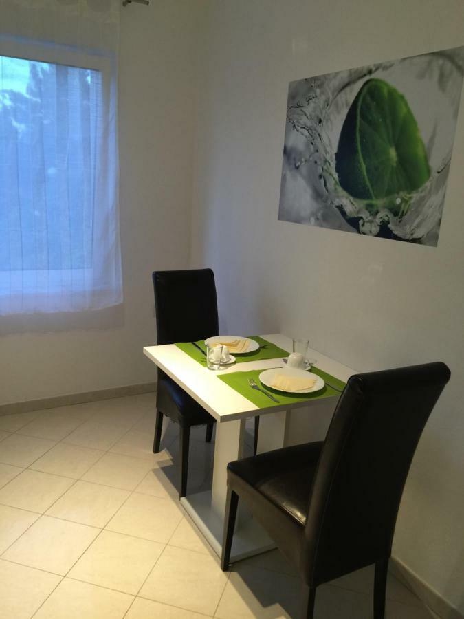 Apartmani Irena Jezevac Krk Town Exterior photo